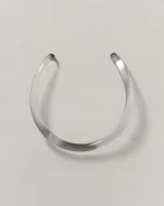 GLASSY COLLAR