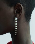 LUMORA CHANDELIER EARRINGS - Image 2