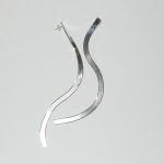 LONG FLUID EARRINGS