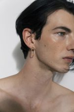 SHORT LOOP EARRINGS - Image 4