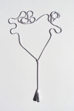 LONG TEARDROP NECKLACE