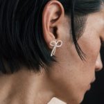 PEARL BOW EARSTUD