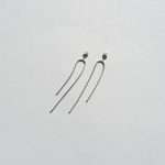 SHORT OPEN FRINGE EARRINGS
