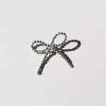 SPARKLING BOW EARSTUD