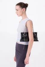 FLOR BLACK CHAIN BAG - Image 4