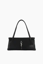 FLOR BLACK BAG WITH CHAIN CHARM